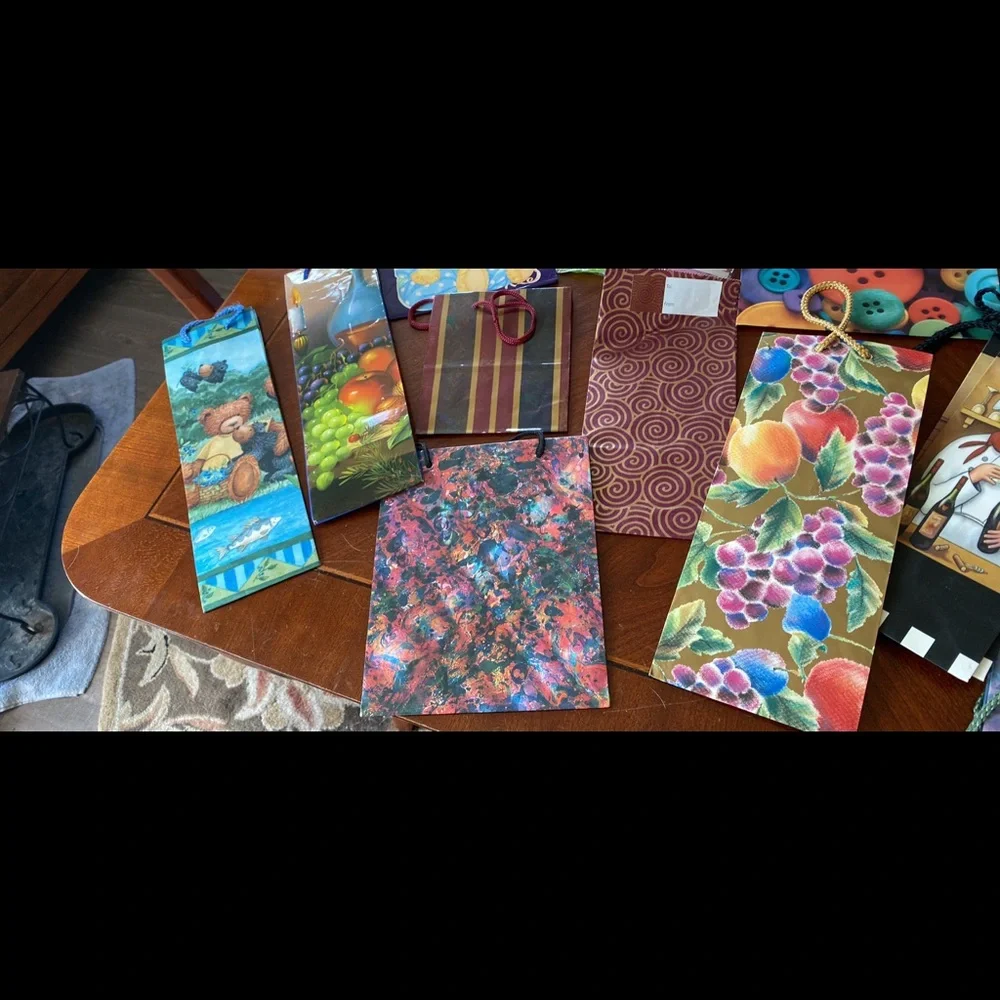 large lot - gift/treat bags - 30+ bags assorted sizes and occasions